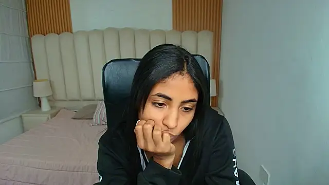 shaneelle live sex cam