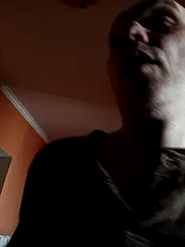 Pineapple04's cam snapshot