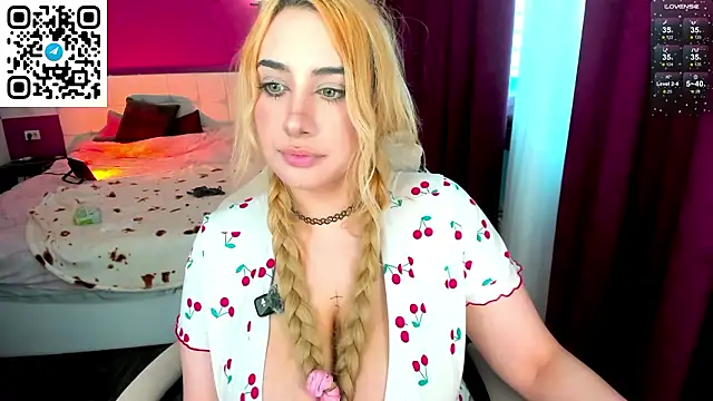 MoranaKit live sex cam