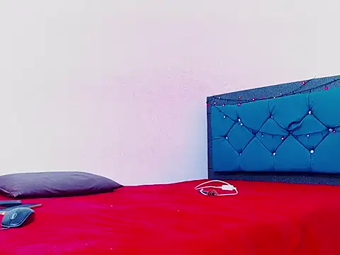 coraalhh live sex cam