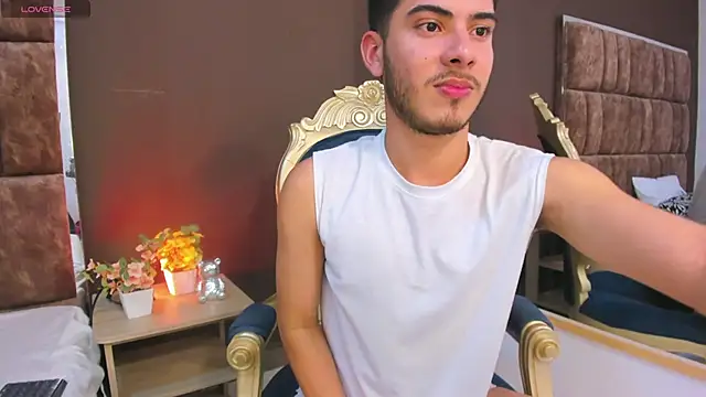 Apolo_Gray live sex cam