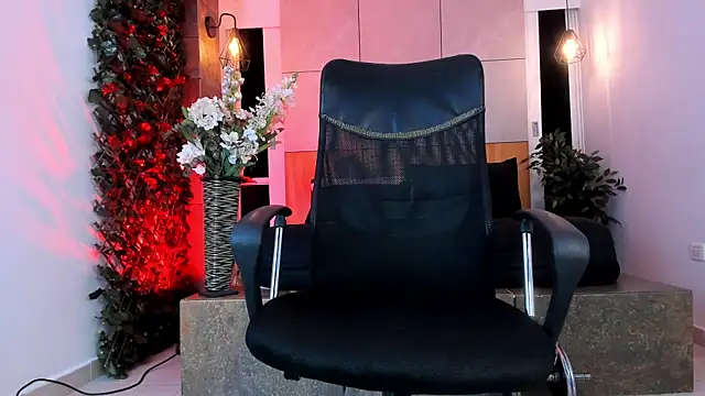 Donovan_Desmond's cam snapshot