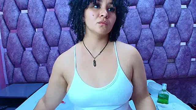 AlaSmith's cam snapshot