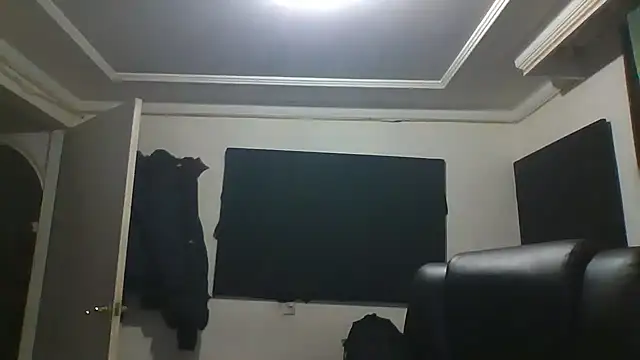 Elmonojojoi98's cam snapshot