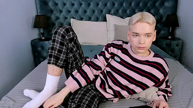 Je_Salvatore's cam snapshot