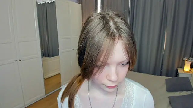 LavenderMitten's cam snapshot