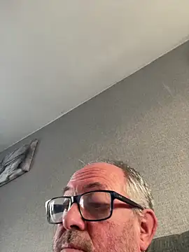 naughtygrandad1's cam snapshot