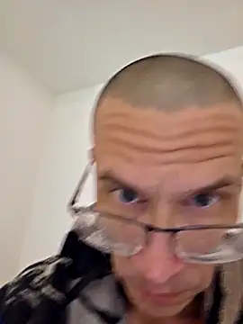 Hatchetwound6969's cam snapshot