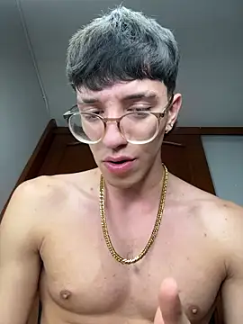 ArthurDavies_'s cam snapshot