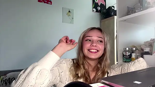 SourMidday's cam snapshot