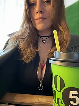 CrazyTori's cam snapshot