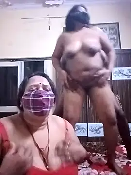 LoveOnStream live sex cam