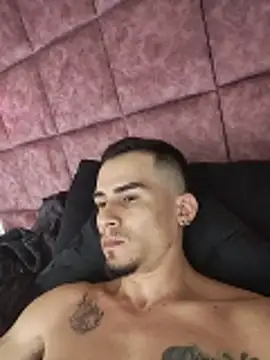 SharonTygaX live sex cam