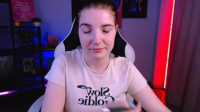 AliceChanel live sex cam