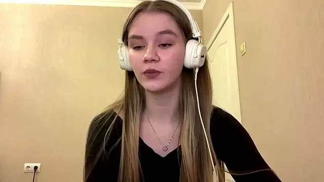 AgnesShy_'s cam snapshot