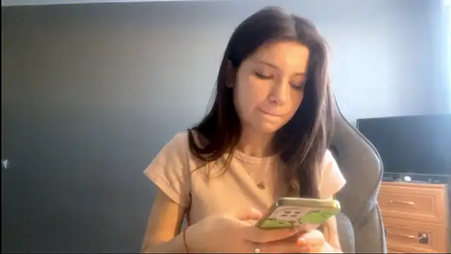 LunnaBliss's cam snapshot