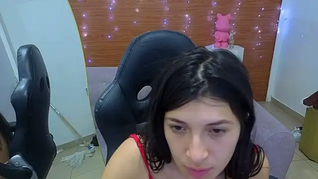 mila_t_'s cam snapshot