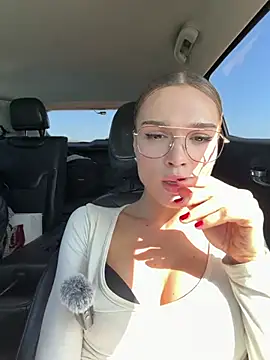 Nicoleevien live sex cam