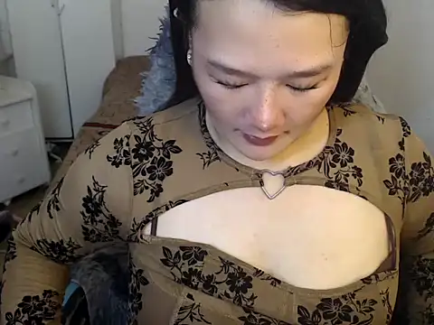 UrLovelyWetPussy's cam snapshot