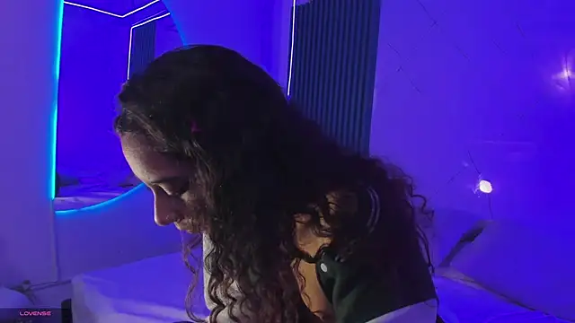 Kiara_lovely's cam snapshot