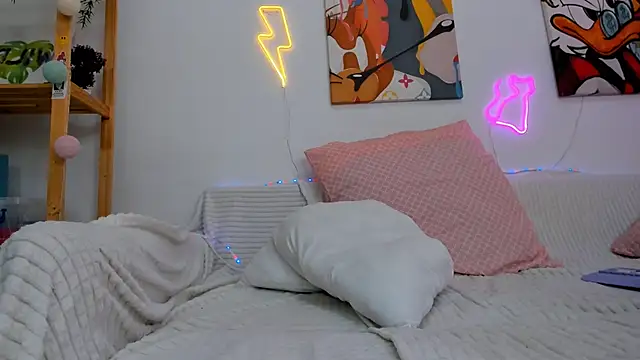 Ophelia_Jay's cam snapshot