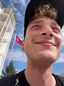 Turkishleo's cam snapshot