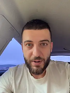 Pablo_Hornyguy95 live sex cam