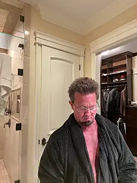 sluttydylan live sex cam