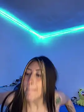 Luna_SofiaXX live sex cam