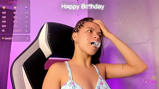 PaigeJayden's cam snapshot