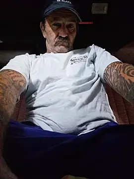 Hotbodyscottie live sex cam