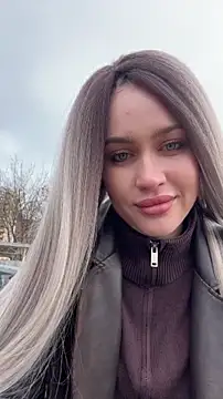 KikiWatson live sex cam