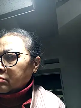 Hotestlove live sex cam