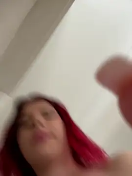 RiriRoseey live sex cam