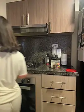 sukhakunis1 live sex cam