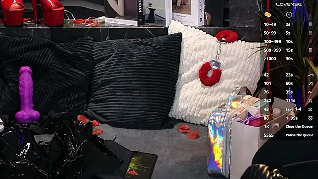 MistressDarsy live sex cam