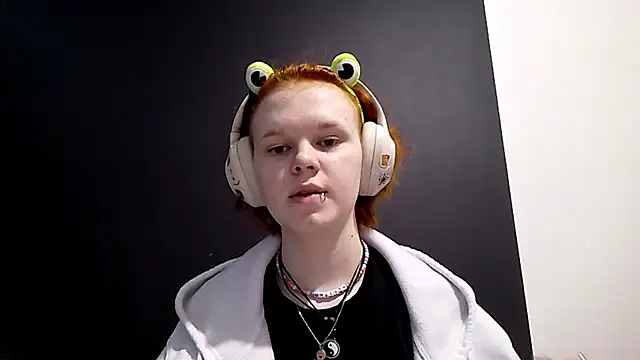 CurlaPettyBom's cam snapshot