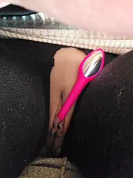 MILFBARBY's cam snapshot