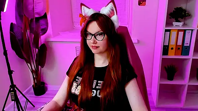 CarolGiggly live sex cam