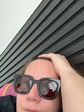 melanie75020 live sex cam