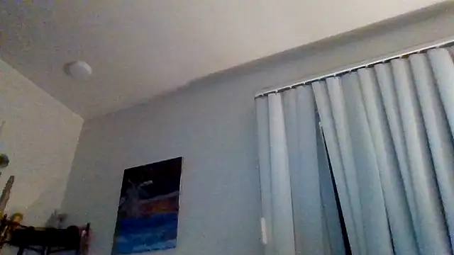 Tallhungandcloudy's cam snapshot