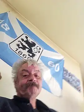 Fonse1860 live sex cam