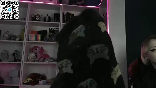 Holy_Mistress_S's cam snapshot