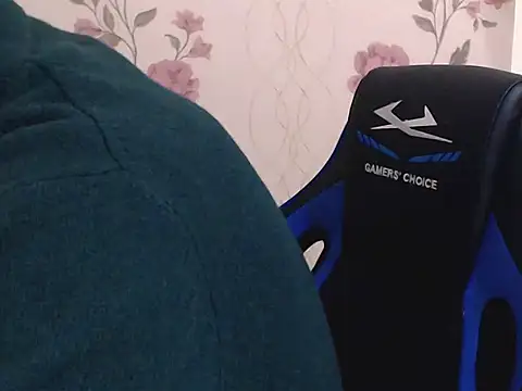 Leo_1617 live sex cam