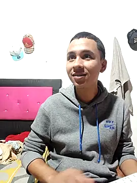 Mia_axelll live sex cam