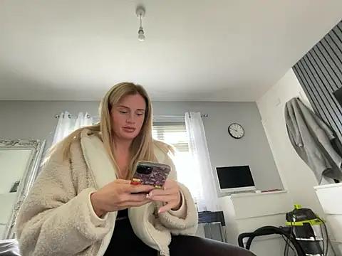 jadey19x live sex cam