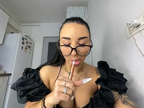 BlueEyes_BB live sex cam