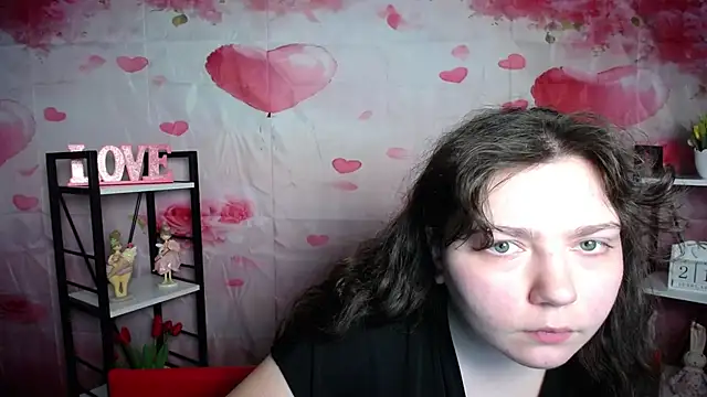 NeonilaLisova live sex cam