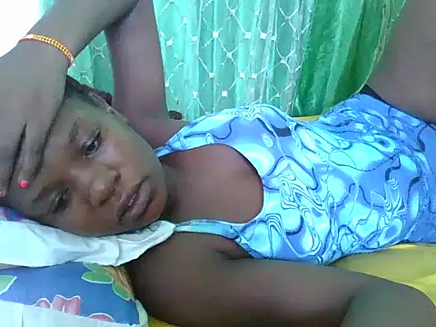 sweetchic_'s cam snapshot