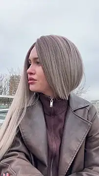 KikiWatson live sex cam